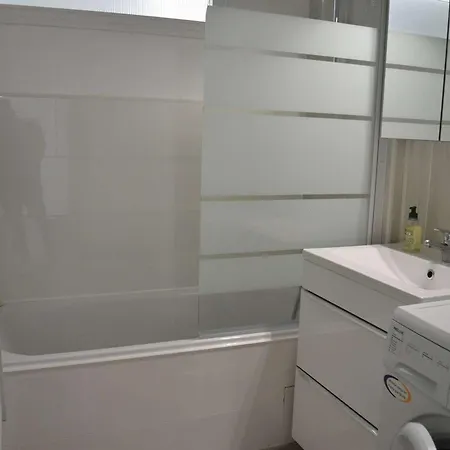 2 Pieces En Front De Mer Avec Acces Plage A - Fr-1-225-686 Apartamento