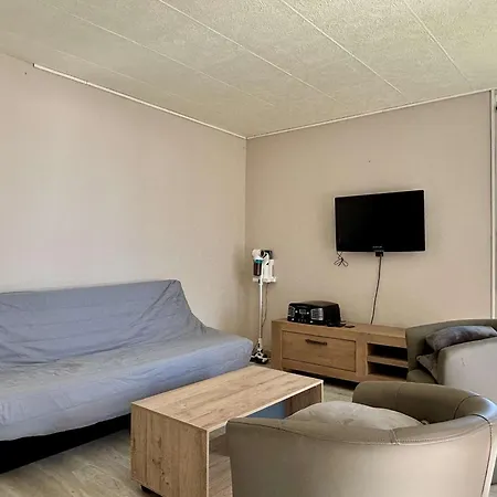 2 Pieces En Front De Mer Avec Acces Plage A - Fr-1-225-686 *