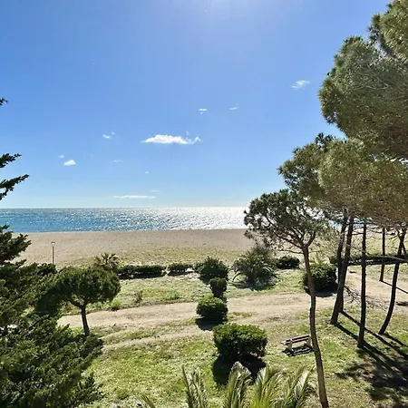 2 Pieces En Front De Mer Avec Acces Plage A - Fr-1-225-686 *